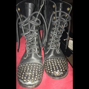 Used Women Steve Madden Combat Boots